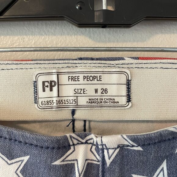 Free People We The Free Stars And Stripes Flare Jeans Sz 26. - Picture 9 of 16